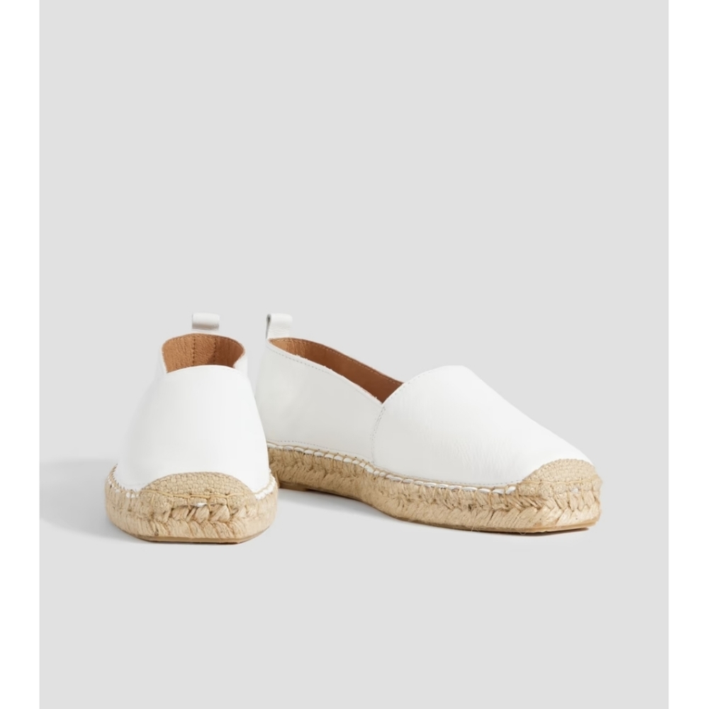 Last Studio SuriWhite , NWB size 7